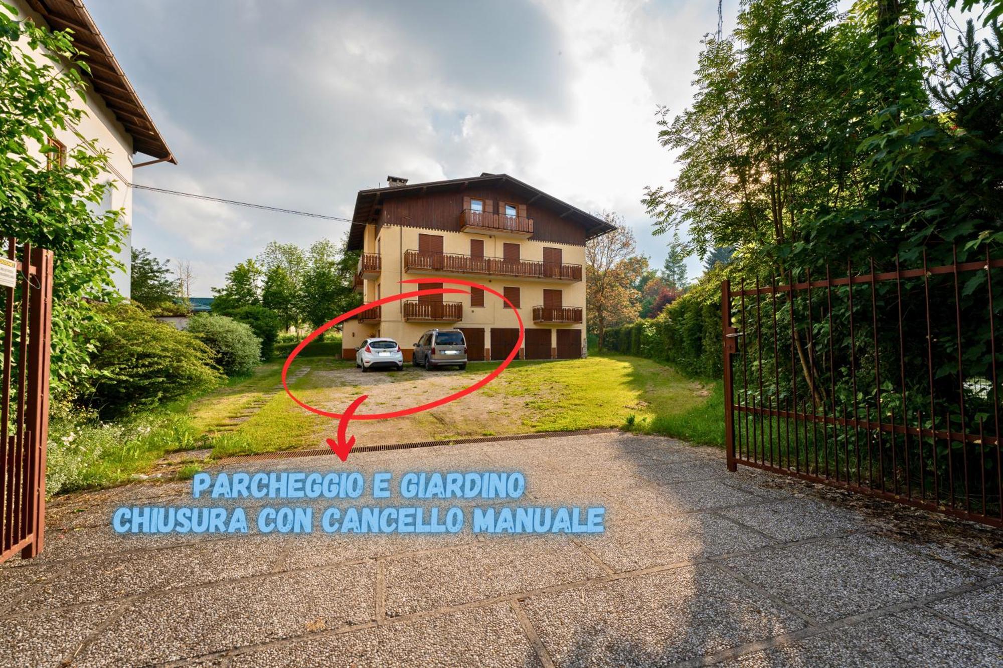 Asiago Centro Mansarda Con Balcone E Giardino Apartment Exterior photo